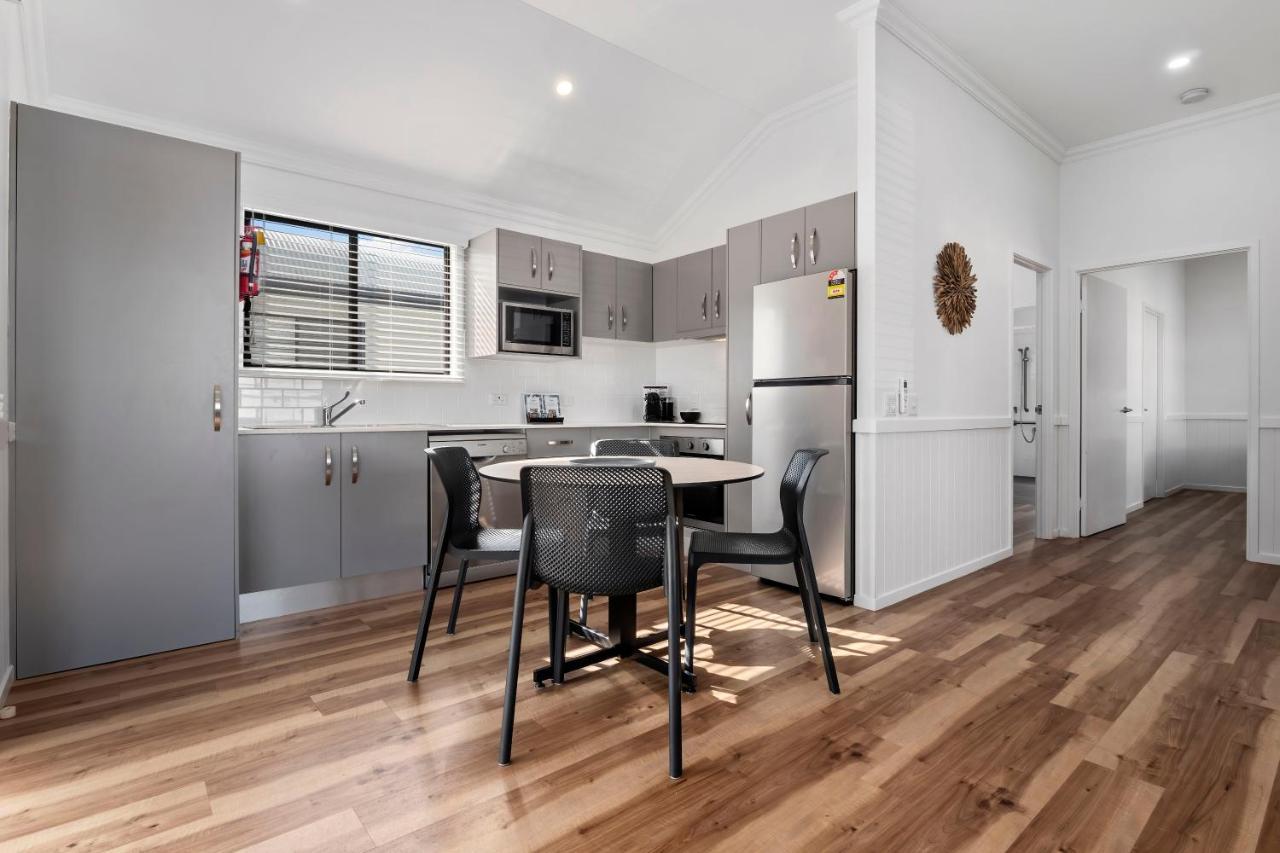Ingenia Holidays Cairns Coconut Exterior photo A kitchen in a typical apartment