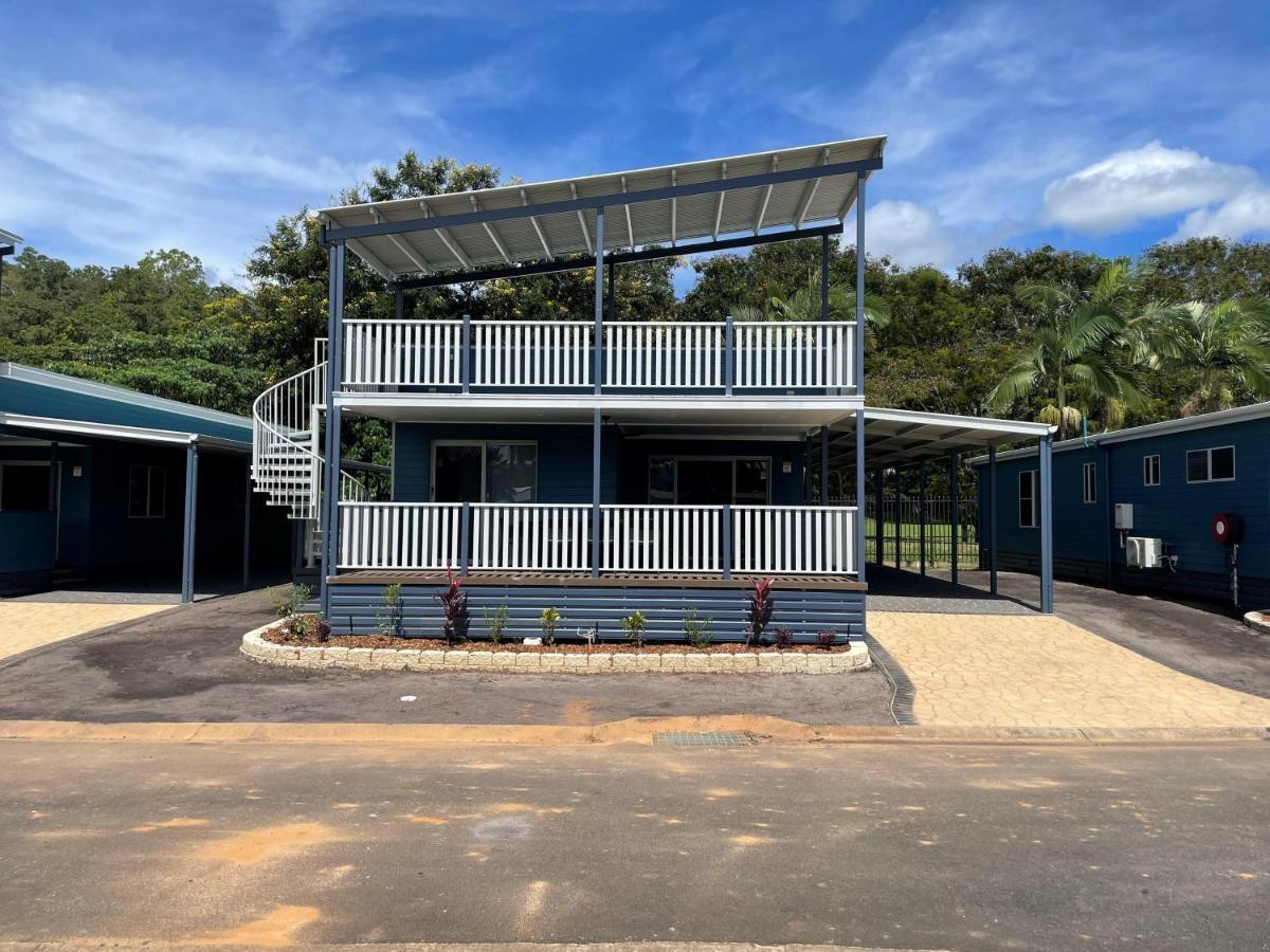 Ingenia Holidays Cairns Coconut Exterior photo The new boarding house at the school