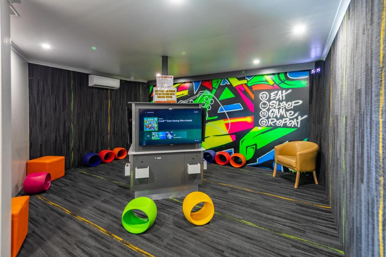 Ingenia Holidays Cairns Coconut Exterior photo The Super Game Room