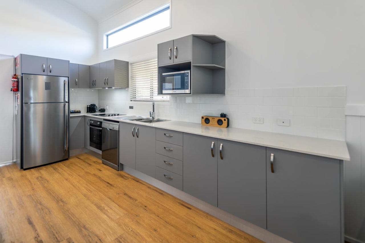 Ingenia Holidays Cairns Coconut Exterior photo A kitchen in a student apartment at the University of Western Australia