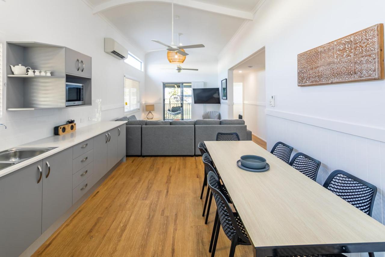 Ingenia Holidays Cairns Coconut Exterior photo A typical apartment at the Village