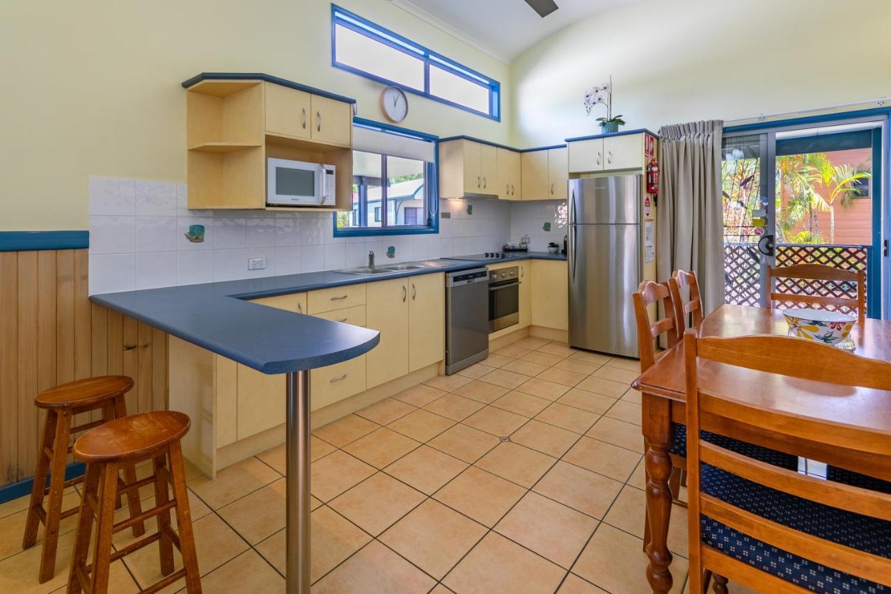 Ingenia Holidays Cairns Coconut Exterior photo A kitchen in a typical Australian home